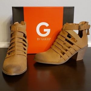 🆕️🎉 NWT Tan booties